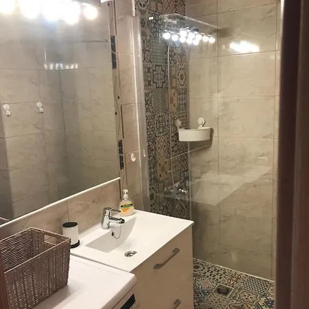 Yumbo Perfect Location Free Fast Wifi Apartment